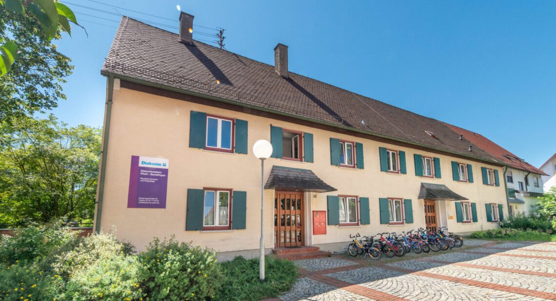 STELLENANGEBOT: PFLEGEFACHKRAFT ODER PFLEGEHILFSKRAFT (M/W/D) IN VOLL- ODER TEILZEIT